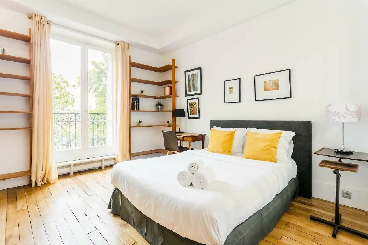 Private Apartment - Eiffel Tower - Ecole Militaire 0*, Parigi Francia