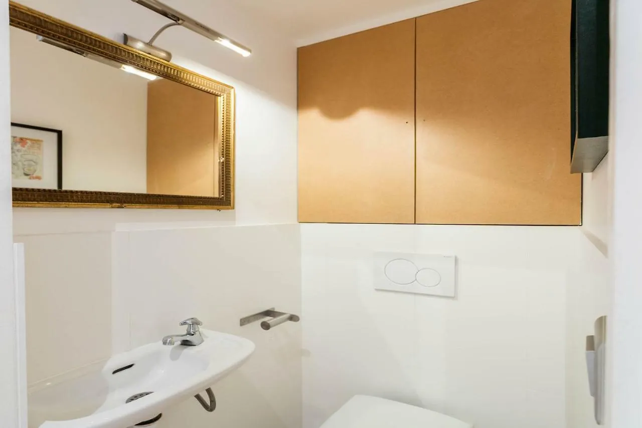 Private Apartment - Eiffel Tower - Ecole Militaire